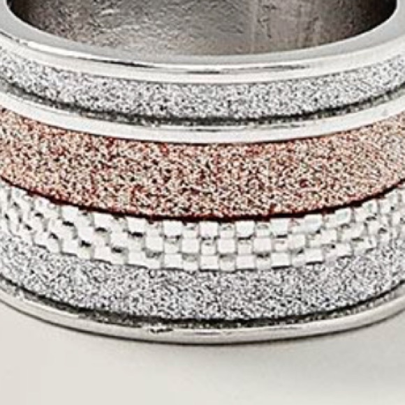 Two Tone Wide Ring - Size 8 - Picture 3 of 3